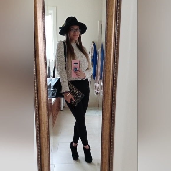 Meet your Posher, Stephanie - Picture 6 of 16